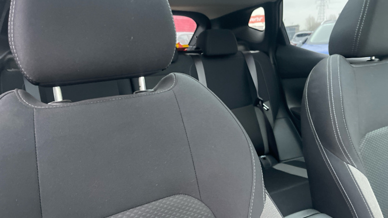 Nissan Qashqai 1.3 DiG-T N-Connecta 5dr [Glass Roof Pack] Petrol Hatchback